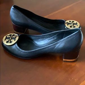 Tory Burch Chelsea pump heel